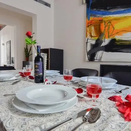 Hébergement de vacances Sleeps 6 Air Con Wifi *