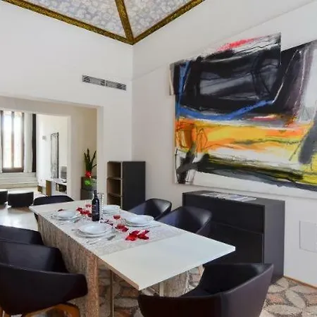 Sleeps 6 Air Con Wifi Hébergement de vacances Bologne