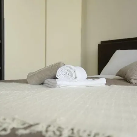 Sleeps 6 Air Con Wifi Bologna