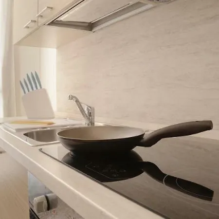 Sleeps 6 Air Con Wifi * Bologne
